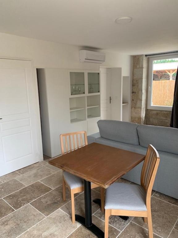 Chenaud Superbe Appartement Calme מראה חיצוני תמונה